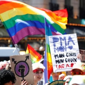 Les associations LGBT saluent le projet de loi mais formulent rserves et critiques  - PMA pour toutes 