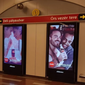Leve de bouclier contre une campagne de Coca Cola mettant en scne des couples gay  - Hongrie 