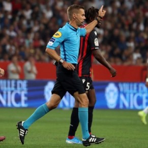 Le match Nice-Marseille interrompu après des chants homophobes 