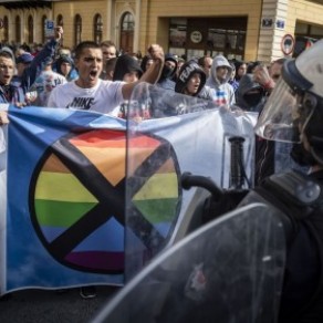 Gay Pride face  des contre-manifestants ultranationalistes - Pologne 