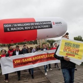 Objectif 14 milliards pour le Fonds mondial de lutte contre le sida - Confrence de Lyon 