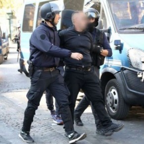 Un policier qui avait trait ses collgues de <I>bande de pdales</I> condamn  2.000 euros d'amende - Gilets jaunes 