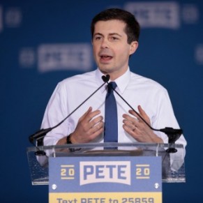 Le candidat dmocrate gay Pete Buttigieg grimpe dans les sondages