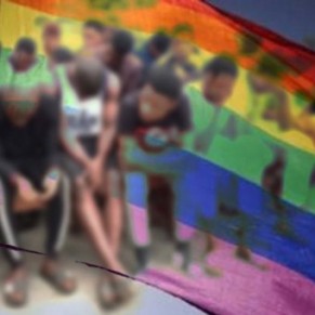 La police mise en cause lors du procs de 47 hommes accuss d'homosexualit - Nigeria 