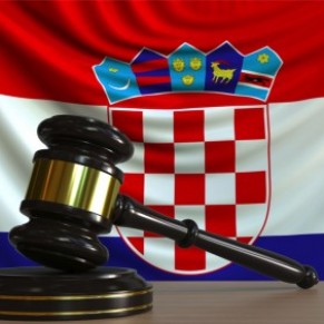 Les couples homosexuels peuvent accueillir des enfants, tranche la justice - Croatie 