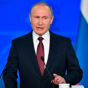 Poutine prpare son maintien au pouvoir avec une constitution  sa botte qui prvoit l'interdiction du mariage gay - Russie 