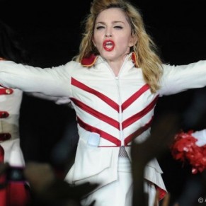 Madonna affirme avoir t condamne  une amende d'1 million de dollars pour ses propos pro-LGBT - Russie 