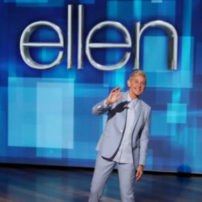 Ellen DeGeneres critique pour les conditions de travail au sein de son quipe  - Etats-Unis / Tlvision 