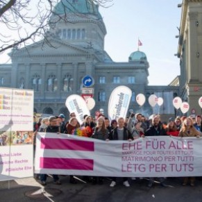 Le mariage gay dfinitivement vot par le Parlement  - Suisse 