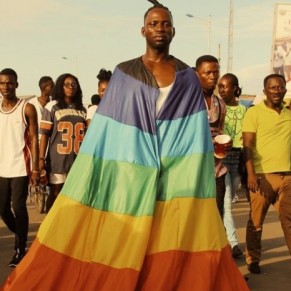 Des personnalits britanniques dfendent les droits des gays au Ghana aprs la fermeture d'un centre - Afrique 