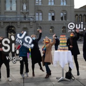 Les opposants au mariage gay obtiennent l'organisation d'un rfrendum  - Suisse 