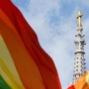 La loi anti-LGBT s'appliquera aux abords des glises et des coles    - Hongrie 