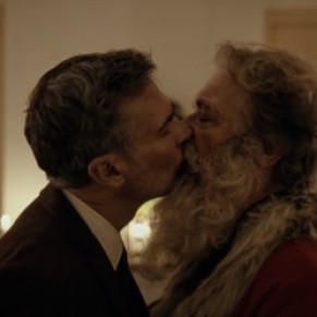 Une pub pour la poste norvégienne met en scène un père Noël gay - Inclusion 