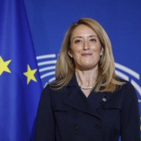 Roberta Metsola, anti-IVG mais pro-LGBT, prend la présidence du Parlement européen - Union européenne 
