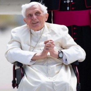 L'ex-pape Benoît XVI accusé d'avoir couvert 4 cas de pédocriminalité - Eglise catholique 