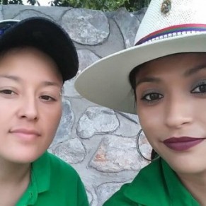 Manifestations après le meurtre barbare d'un jeune couple de lesbiennes - Mexique 