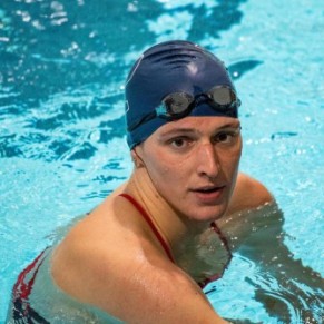 Les performances de la nageuse transgenre Lia Thomas crée la polémique - Etats-Unis 