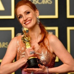Jessica Chastain sacrée meilleure actrice pour son rôle de télévangéliste devenue militante LGBT - Oscars 2022 
